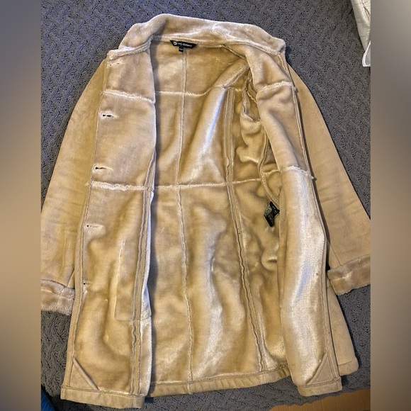 Vintage Fur-Lined Trench Coat - Picture 2 of 9